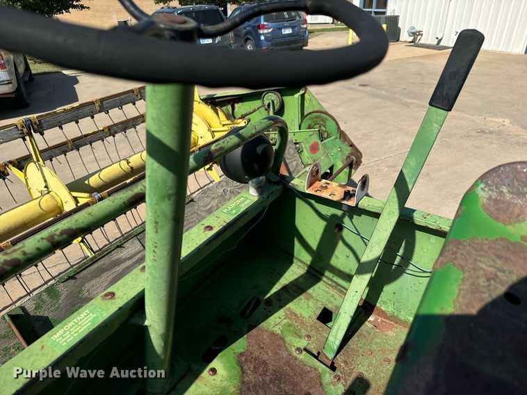 image for item MS9820 John Deere  800 swather / windrower
