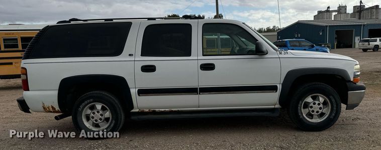 image for item MS9847 2001 Chevrolet  Suburban K1500 SUV