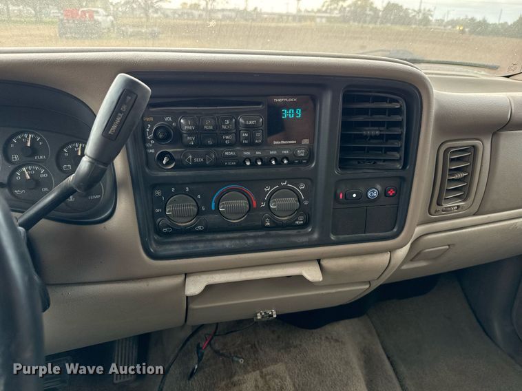 image for item MS9847 2001 Chevrolet  Suburban K1500 SUV