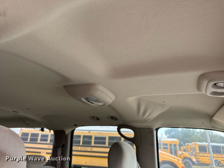 image for item MS9847 2001 Chevrolet  Suburban K1500 SUV