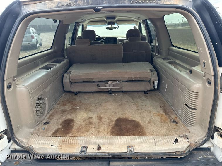 image for item MS9847 2001 Chevrolet  Suburban K1500 SUV