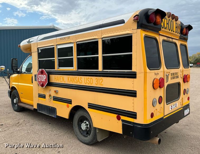image for item MS9848 2007 Chevrolet Express G3500 school bus
