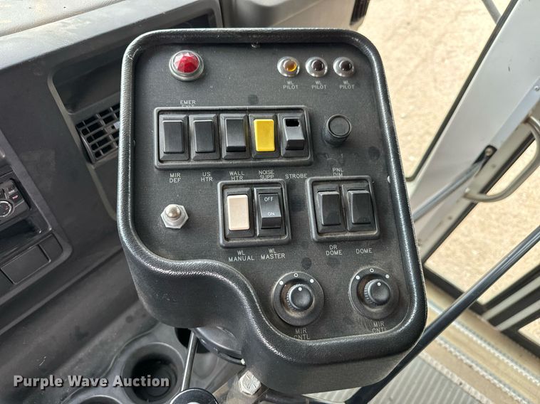 image for item MS9848 2007 Chevrolet Express G3500 school bus