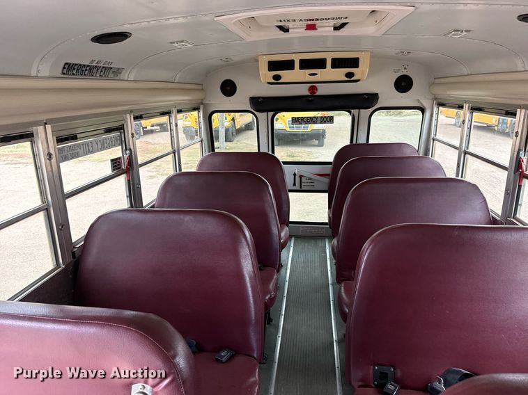 image for item MS9848 2007 Chevrolet Express G3500 school bus