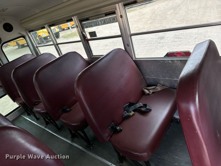 image for item MS9848 2007 Chevrolet Express G3500 school bus