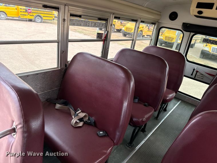 image for item MS9848 2007 Chevrolet Express G3500 school bus