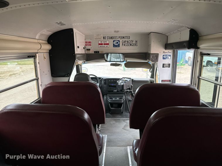 image for item MS9848 2007 Chevrolet Express G3500 school bus