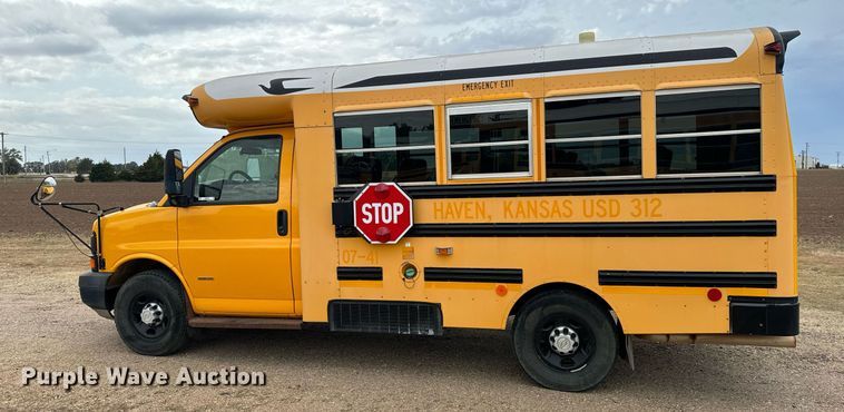 image for item MS9849 2007 Chevrolet Express G3500 school bus