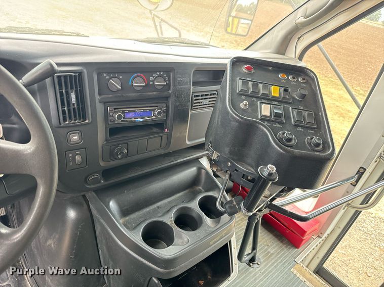 image for item MS9849 2007 Chevrolet Express G3500 school bus