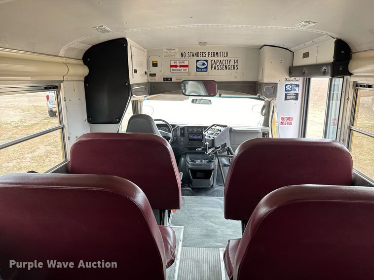 image for item MS9849 2007 Chevrolet Express G3500 school bus