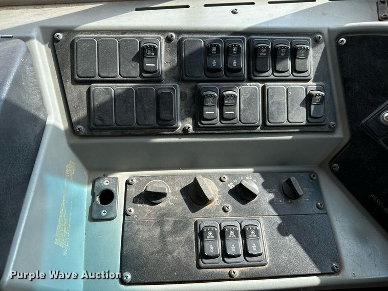 image for item MS9850 2003 Blue Bird CV 20 school bus