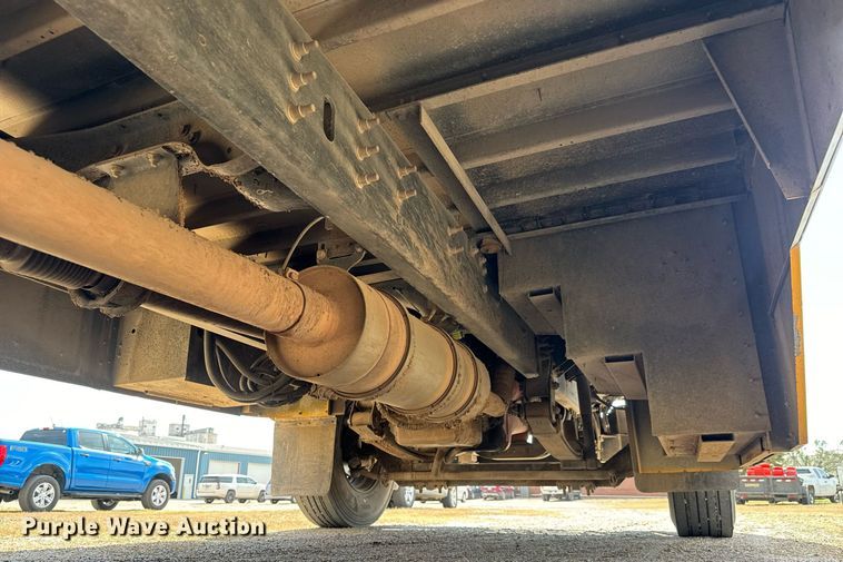 image for item MS9851 2010 Blue Bird  Vision CV2311S school bus