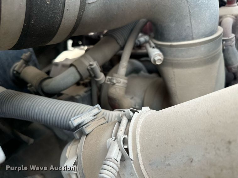 image for item MS9851 2010 Blue Bird  Vision CV2311S school bus