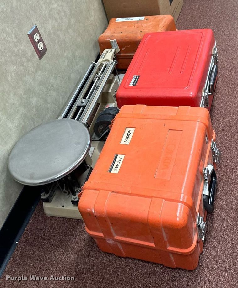 image for item MS9852 Surveying equipment 