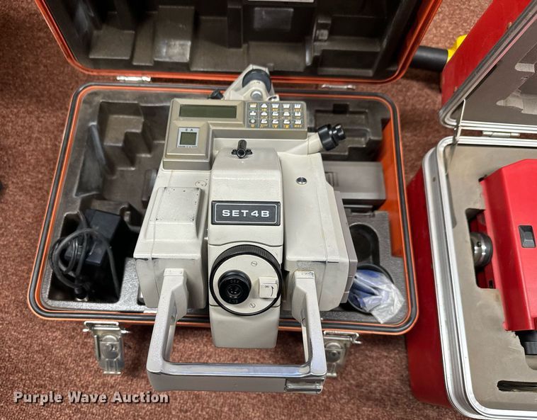 image for item MS9852 Surveying equipment 