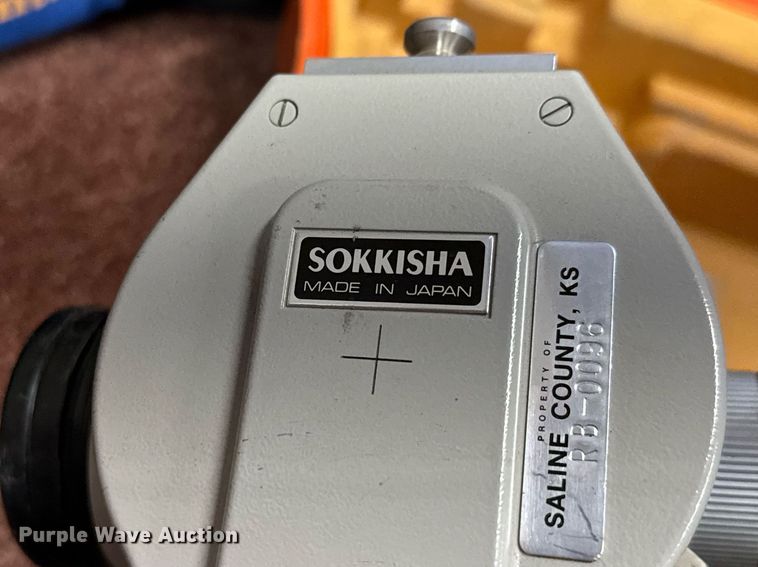 image for item MS9852 Surveying equipment 