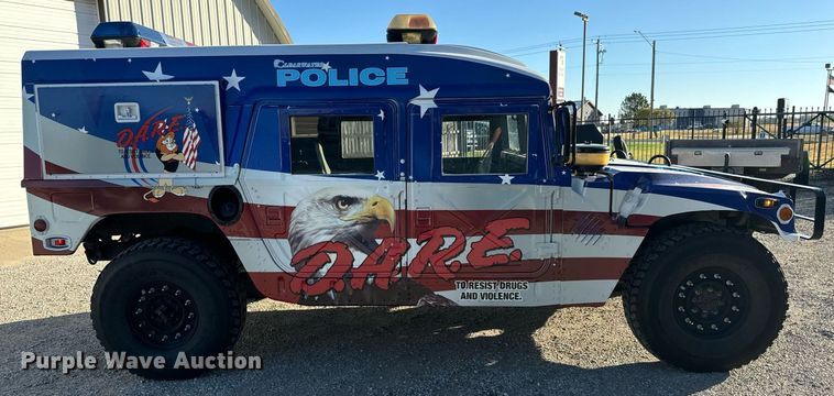 image for item MS9863 1990 AM General  HMMWV SUV