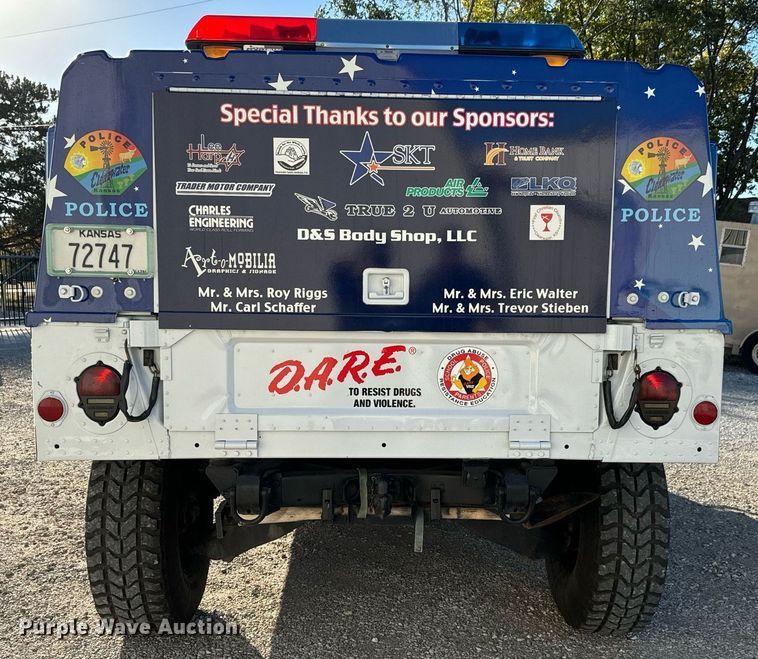 image for item MS9863 1990 AM General  HMMWV SUV