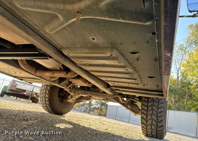 image for item MS9863 1990 AM General  HMMWV SUV