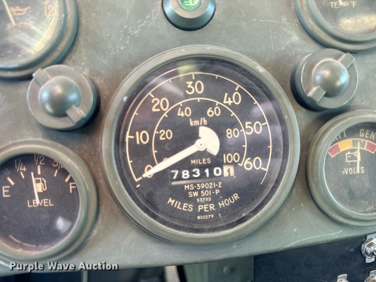 image for item MS9863 1990 AM General  HMMWV SUV