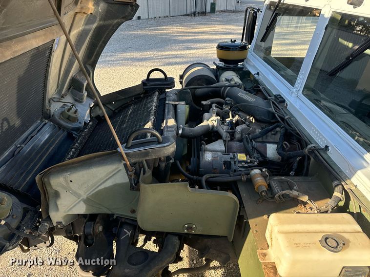 image for item MS9863 1990 AM General  HMMWV SUV