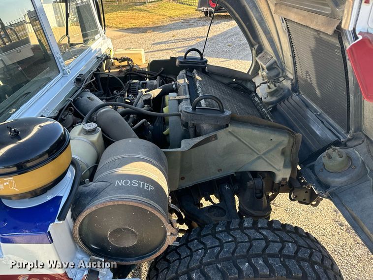 image for item MS9863 1990 AM General  HMMWV SUV