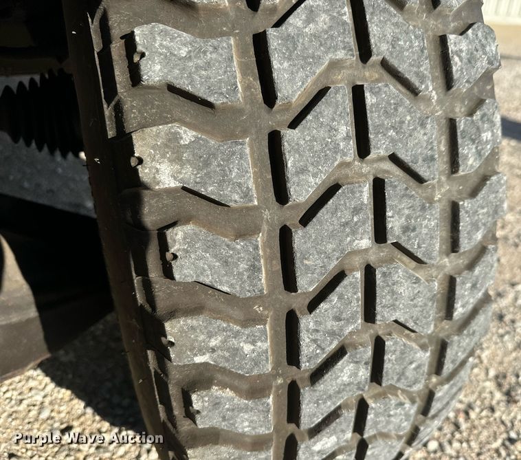 image for item MS9863 1990 AM General  HMMWV SUV