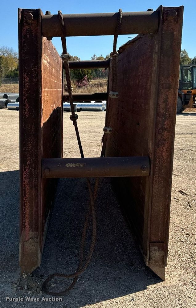 image for item NI9075 Shoring box