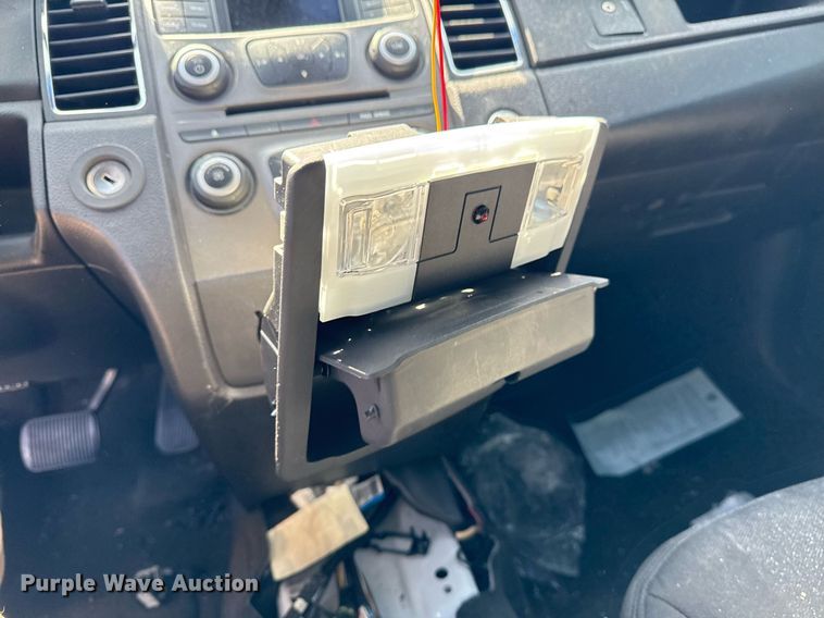 image for item NO9511 2015 Ford Taurus Police Interceptor