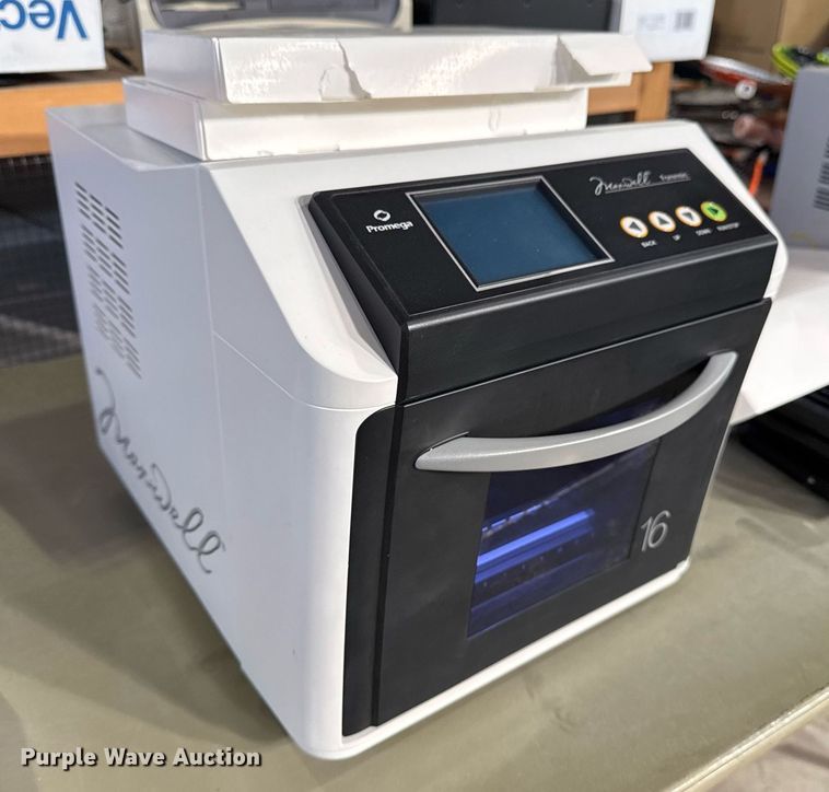 image for item NO9517 Promega Maxwell 16 Forensic AS3060 DNA extractor