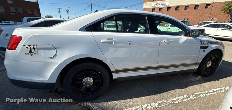 image for item NO9532 2015 Ford Taurus Police Interceptor 