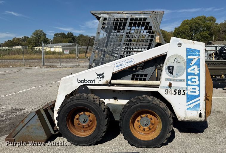 image for item NO9541 1994 Bobcat 743B skid steer loader