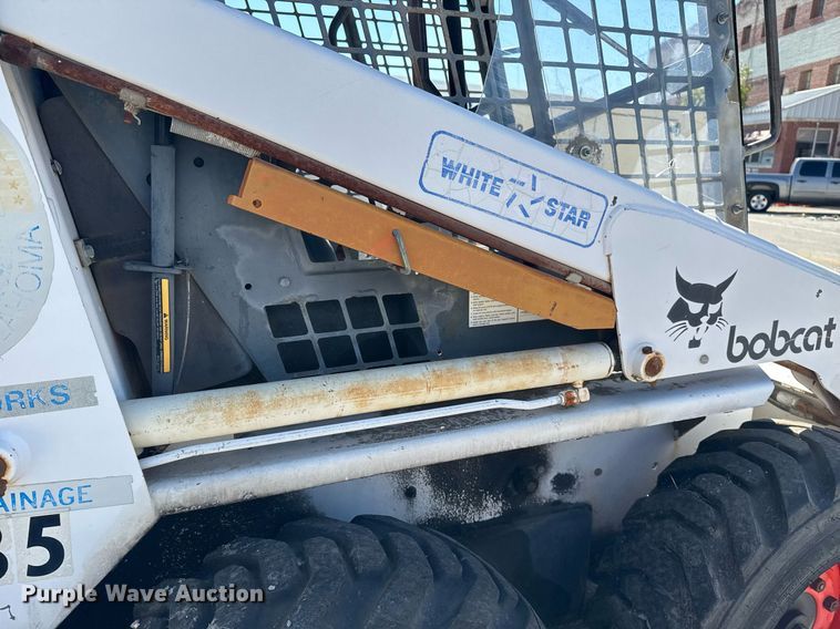 image for item NO9541 1994 Bobcat 743B skid steer loader