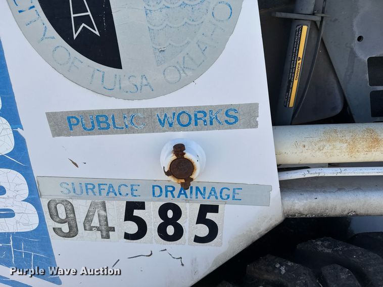 image for item NO9541 1994 Bobcat 743B skid steer loader