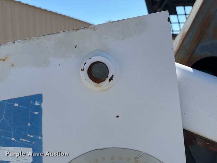 image for item NO9541 1994 Bobcat 743B skid steer loader