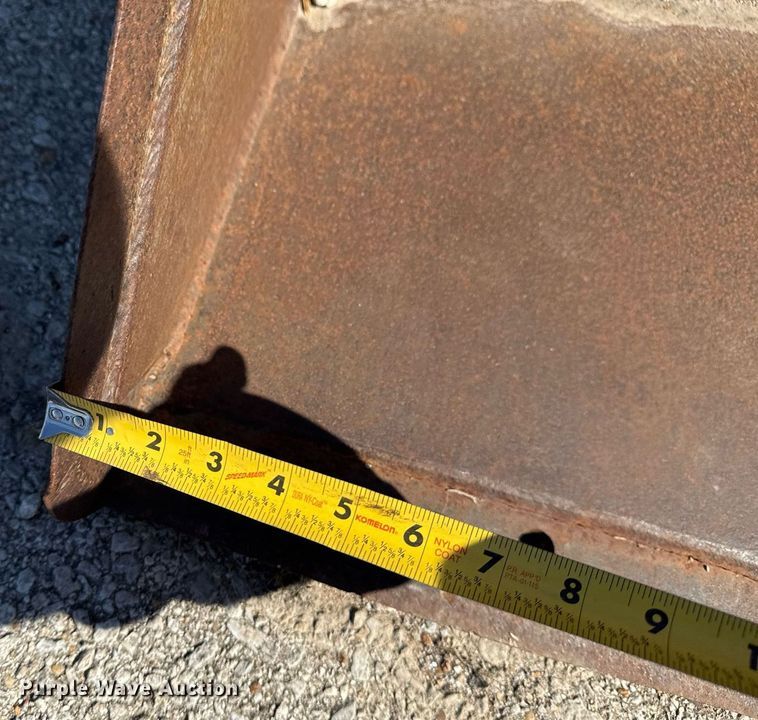 image for item NO9541 1994 Bobcat 743B skid steer loader