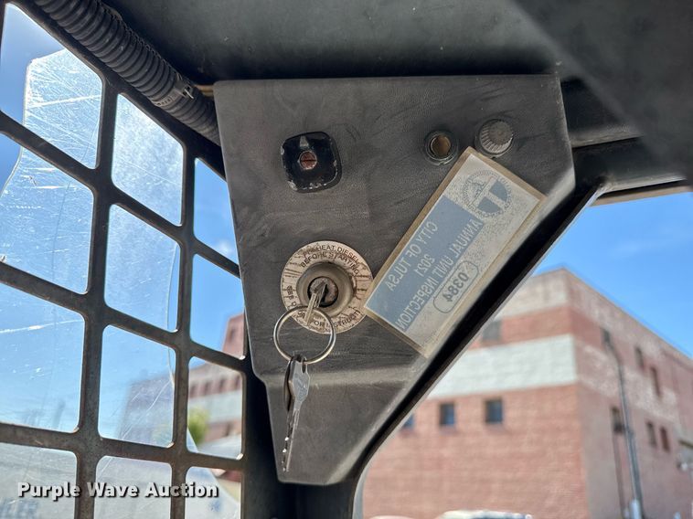 image for item NO9541 1994 Bobcat 743B skid steer loader