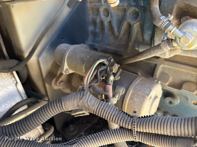 image for item NO9541 1994 Bobcat 743B skid steer loader