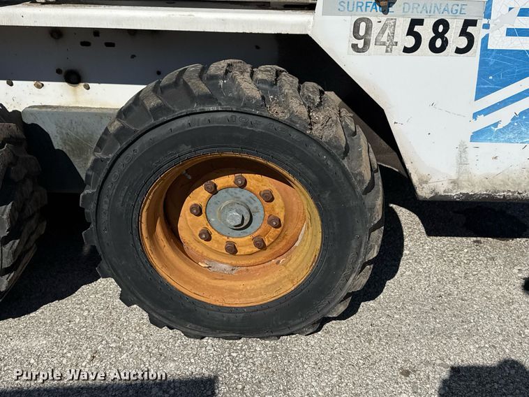 image for item NO9541 1994 Bobcat 743B skid steer loader