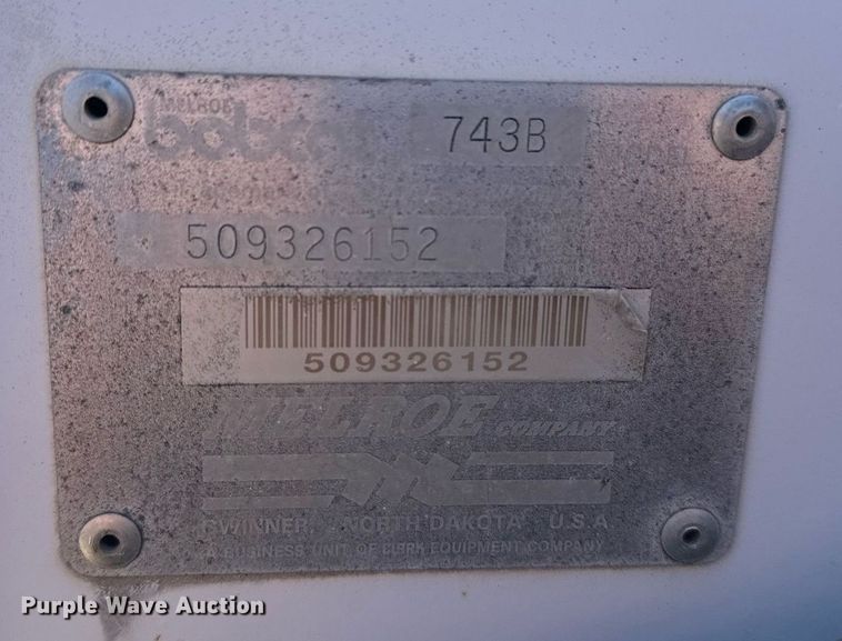 image for item NO9541 1994 Bobcat 743B skid steer loader