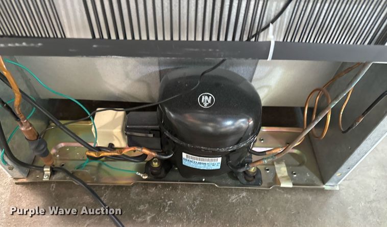 image for item NO9551 (3) mini freezers