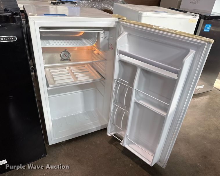 image for item NO9551 (3) mini freezers