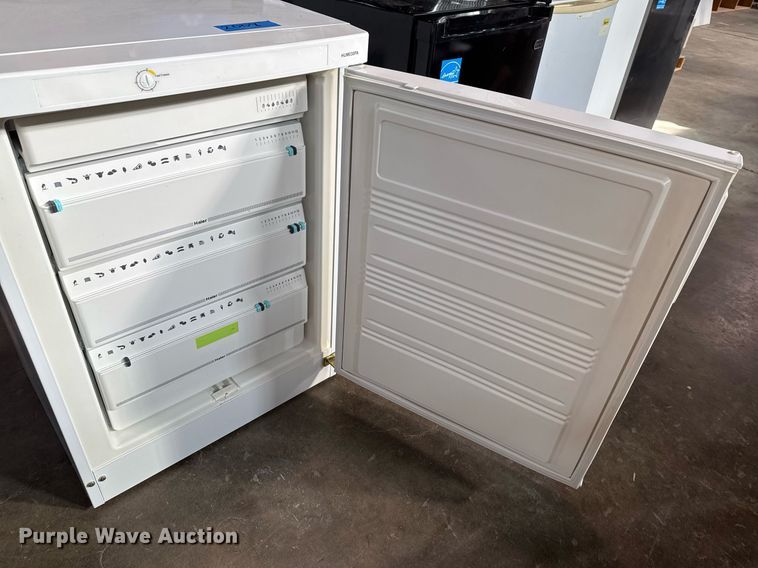 image for item NO9551 (3) mini freezers