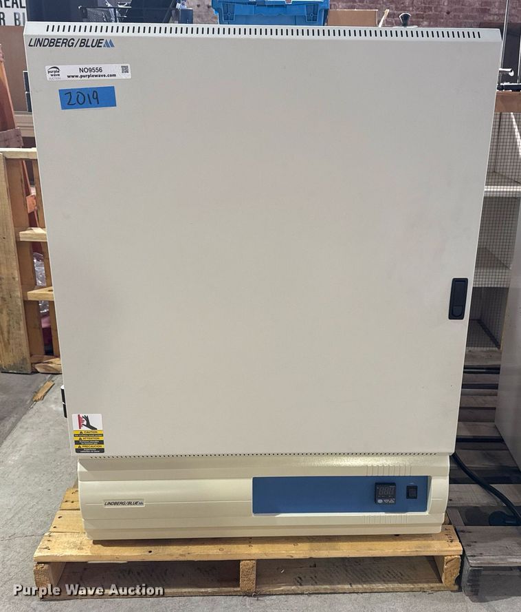 image for item NO9556 Lindberg gravity convection lab oven