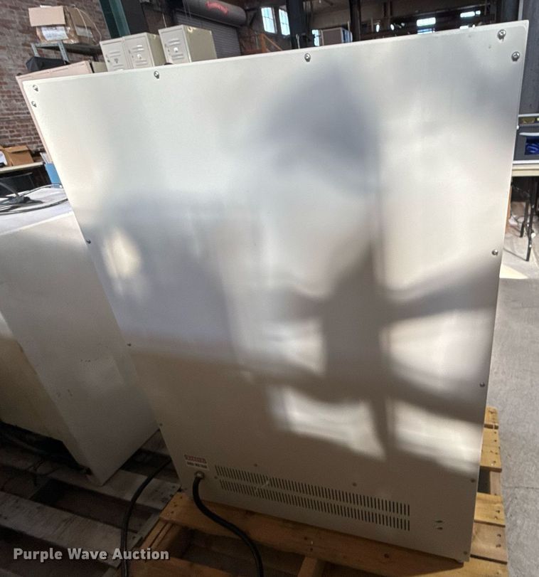 image for item NO9556 Lindberg gravity convection lab oven