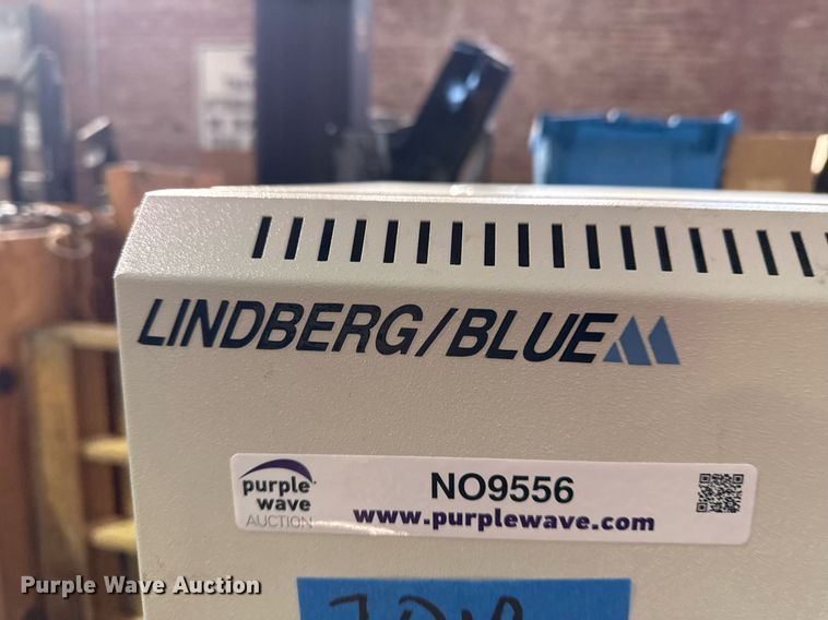 image for item NO9556 Lindberg gravity convection lab oven