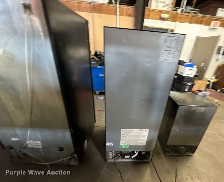 image for item NO9560 (3) refrigerators