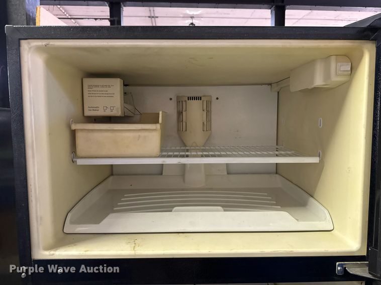 image for item NO9560 (3) refrigerators