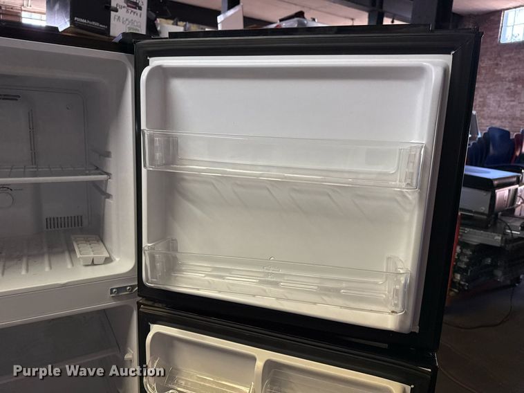 image for item NO9560 (3) refrigerators