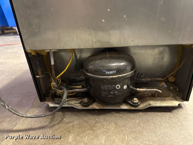 image for item NO9560 (3) refrigerators